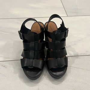 Chunky heeled sandal